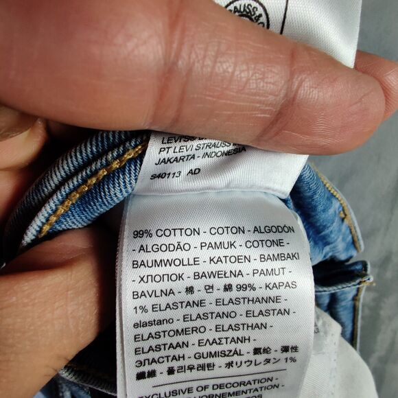 Levis Premium Jeans Women 29 Blue Wedgie Straight High Rise Denim Button Fly - Picture 8 of 8